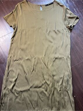 Quince Olive Short-Sleeve Shift Dress